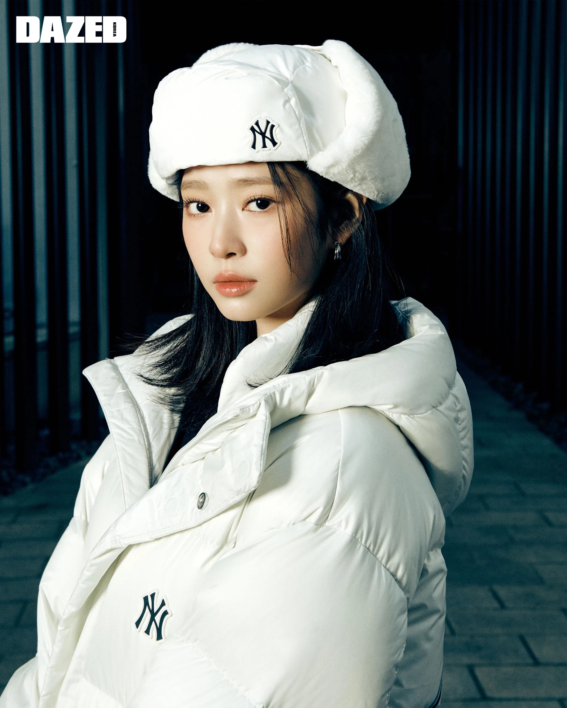  김민주(Kim Min-ju) 데이즈드 2025 4월호 화보 第5张