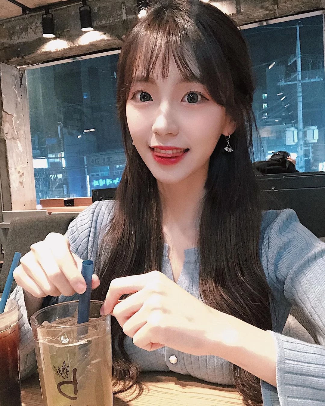  气质韩国美女쏘블리 超正高颜值到哪都是注目焦点 第4张
