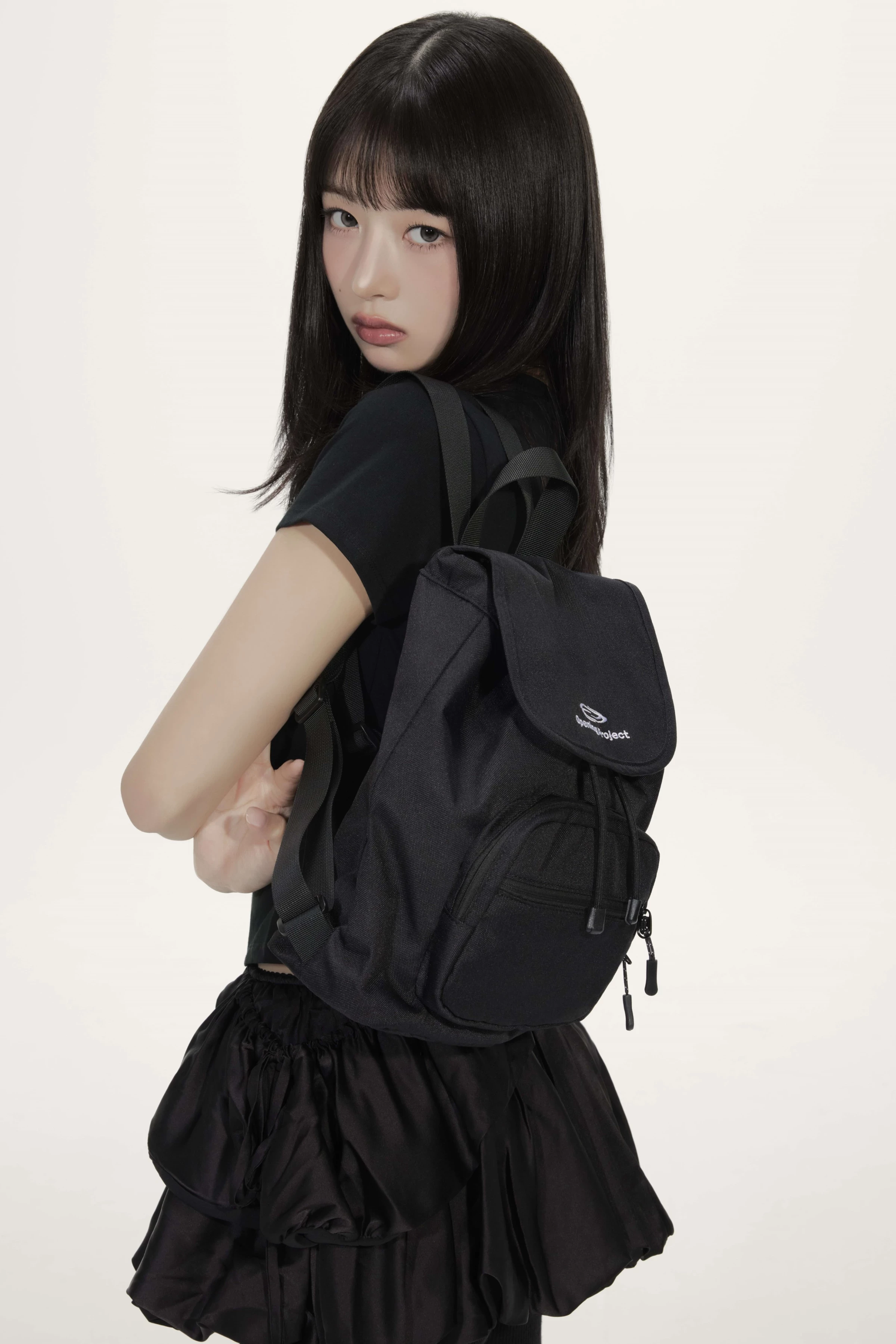  IVE(아이브) 레이(REI) 오프닝프로젝트 25SS 컬렉션 화보①