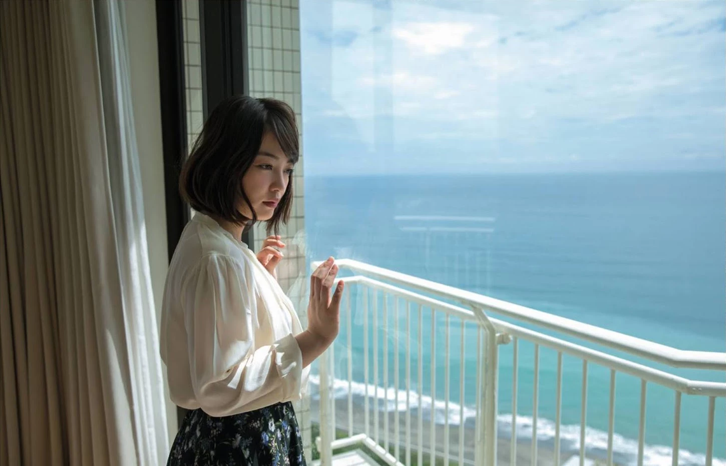  安藤遥 正妹兇器大露....深沟若隐若现让人石更到不行！ 第4张
