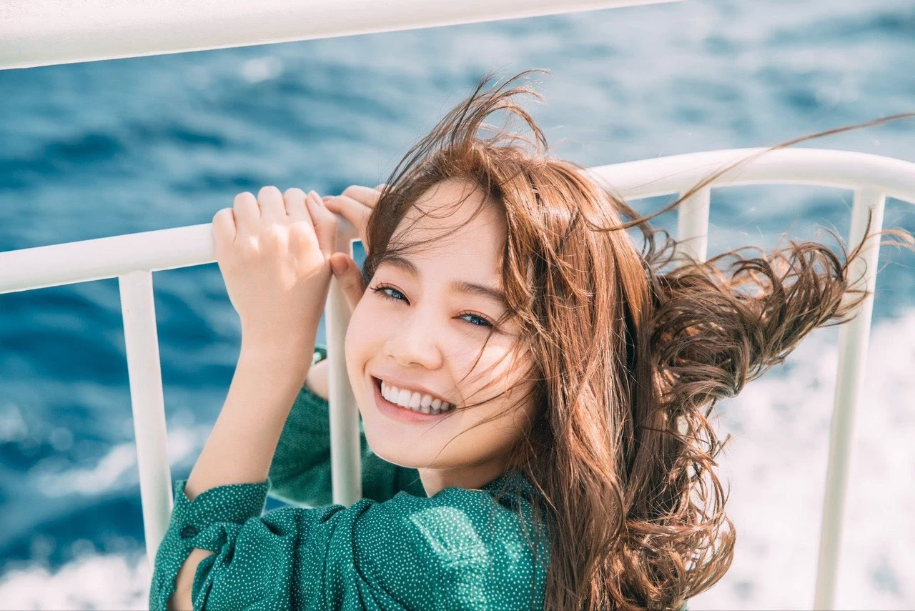  堀北真希妹妹NANAMI 写真亮相！解放火辣身材 第10张