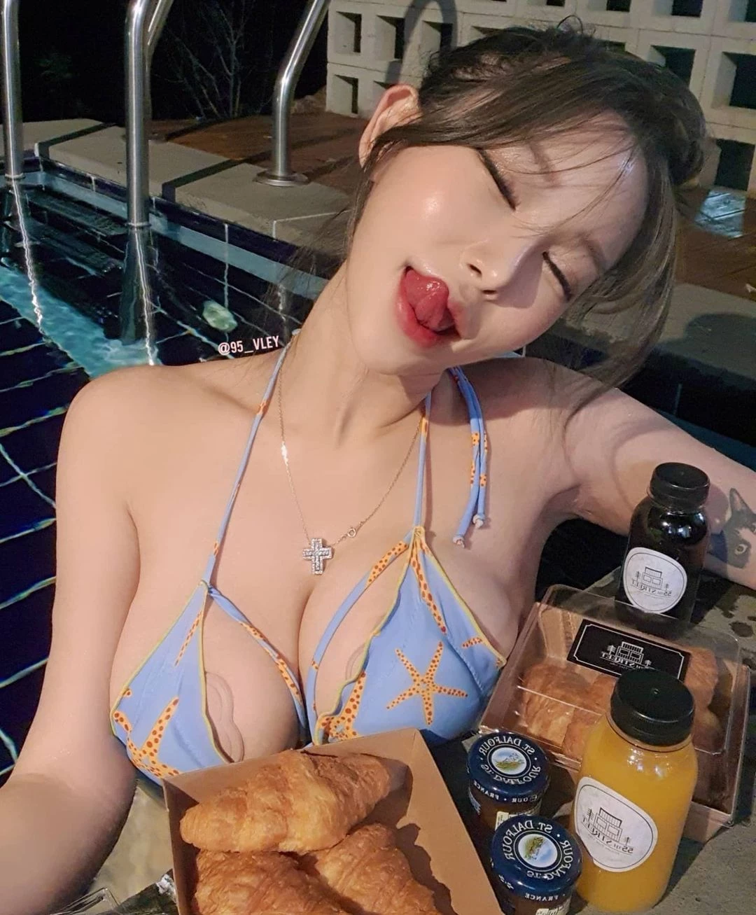  셔니블리 大晒比基尼身材让人看了鼻血直流 第1张