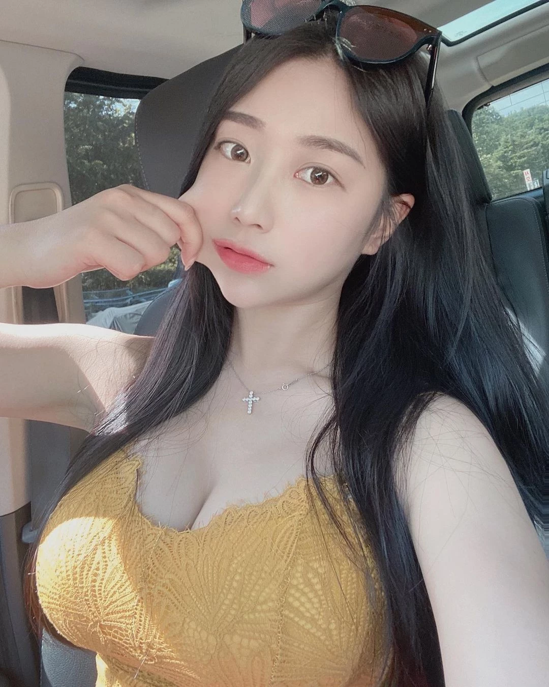  韩国巨乳妹김 수정 丰满上围吸睛程度直破表 第5张
