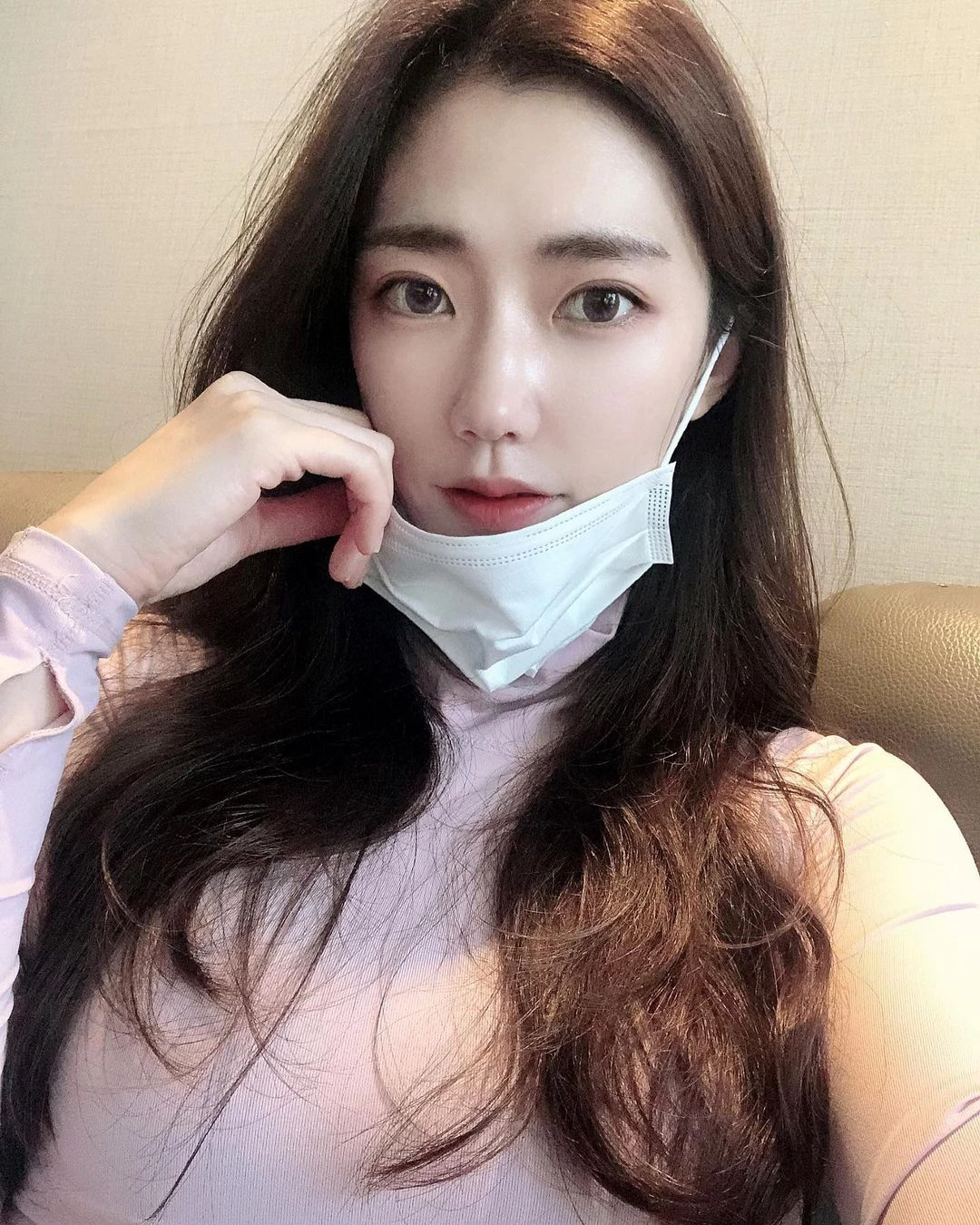  韩国妹아라 白白重重的乳量招来好多讚啊! 第1张