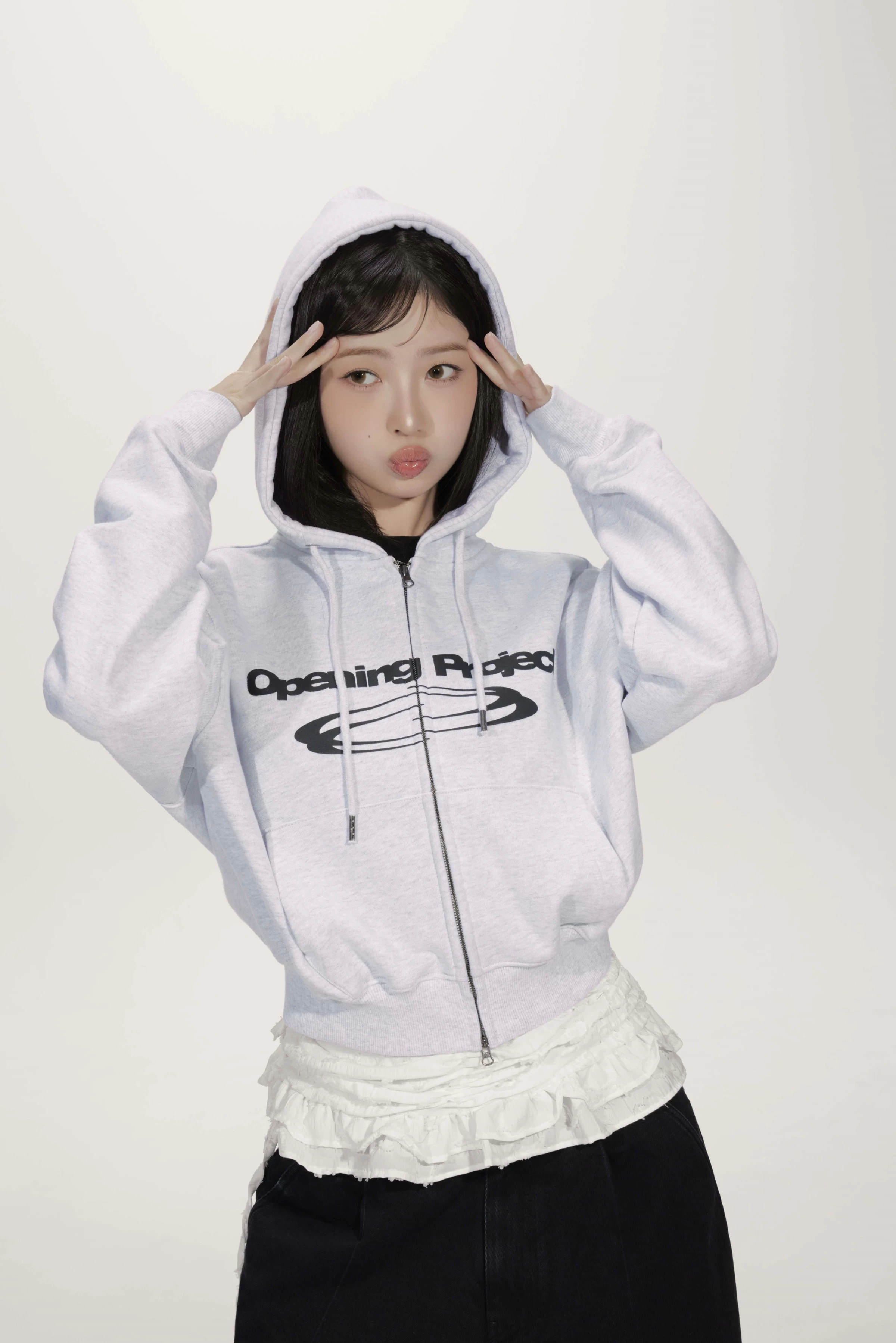 IVE(아이브) 레이(REI) 오프닝프로젝트 25SS 컬렉션 화보① 第5张