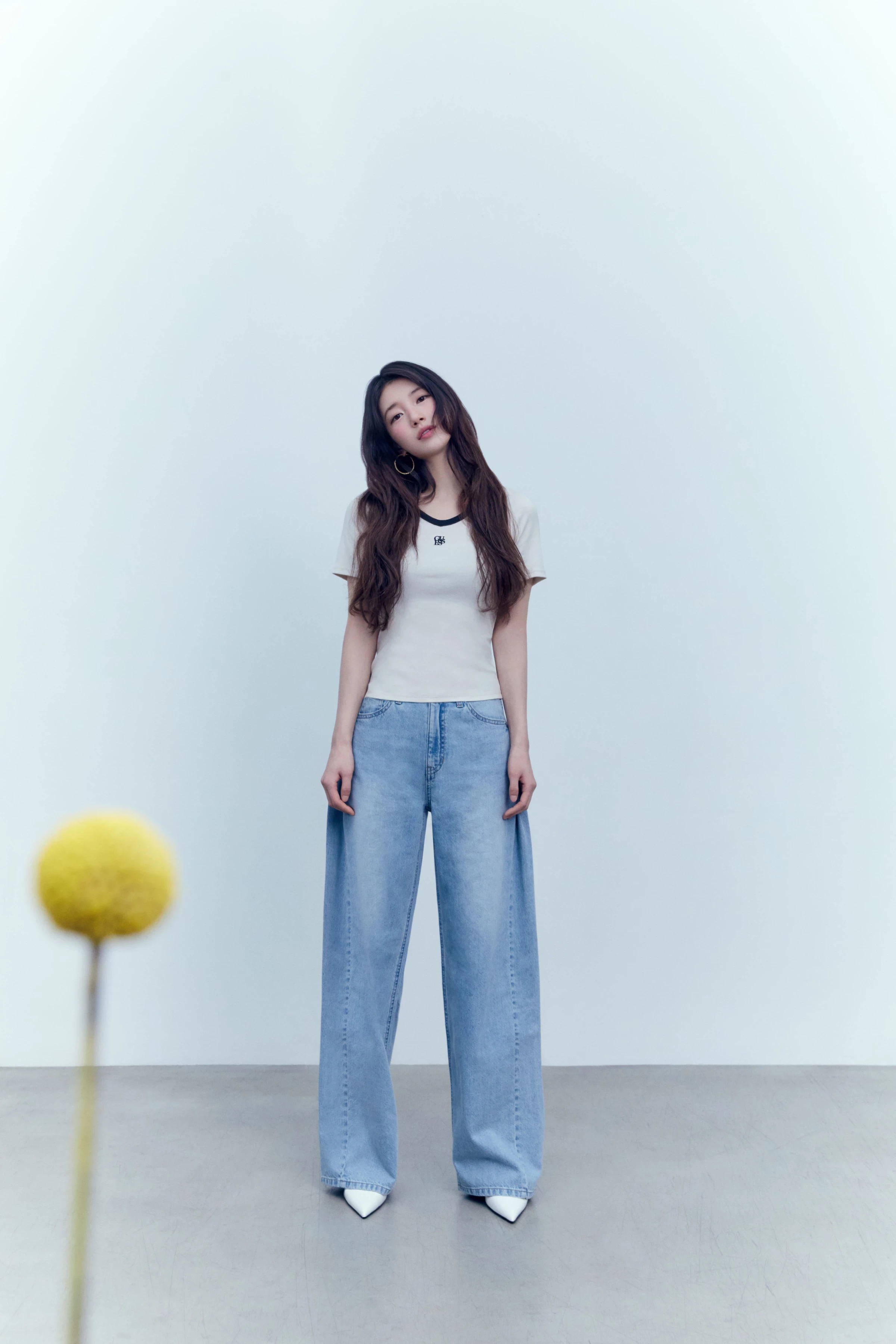  수지(SUZY) 게스 25SS 컬렉션 화보② 第4张