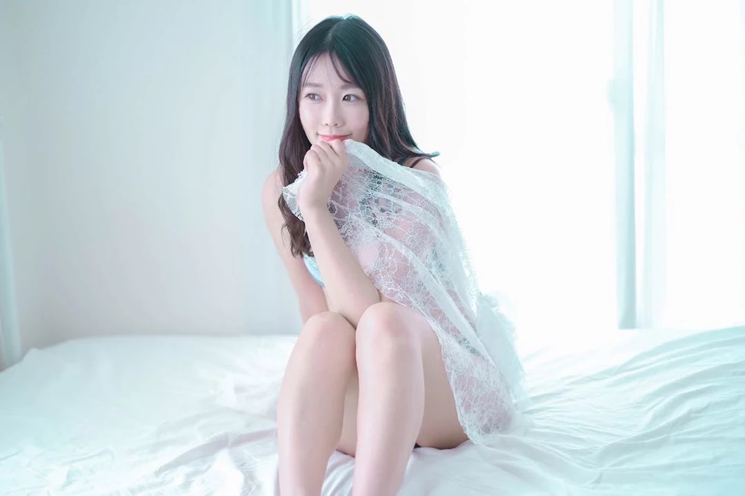  日韩混血妹杉菜 天使脸孔+魔鬼身材 ... 真让人蠢蠢欲动 第15张