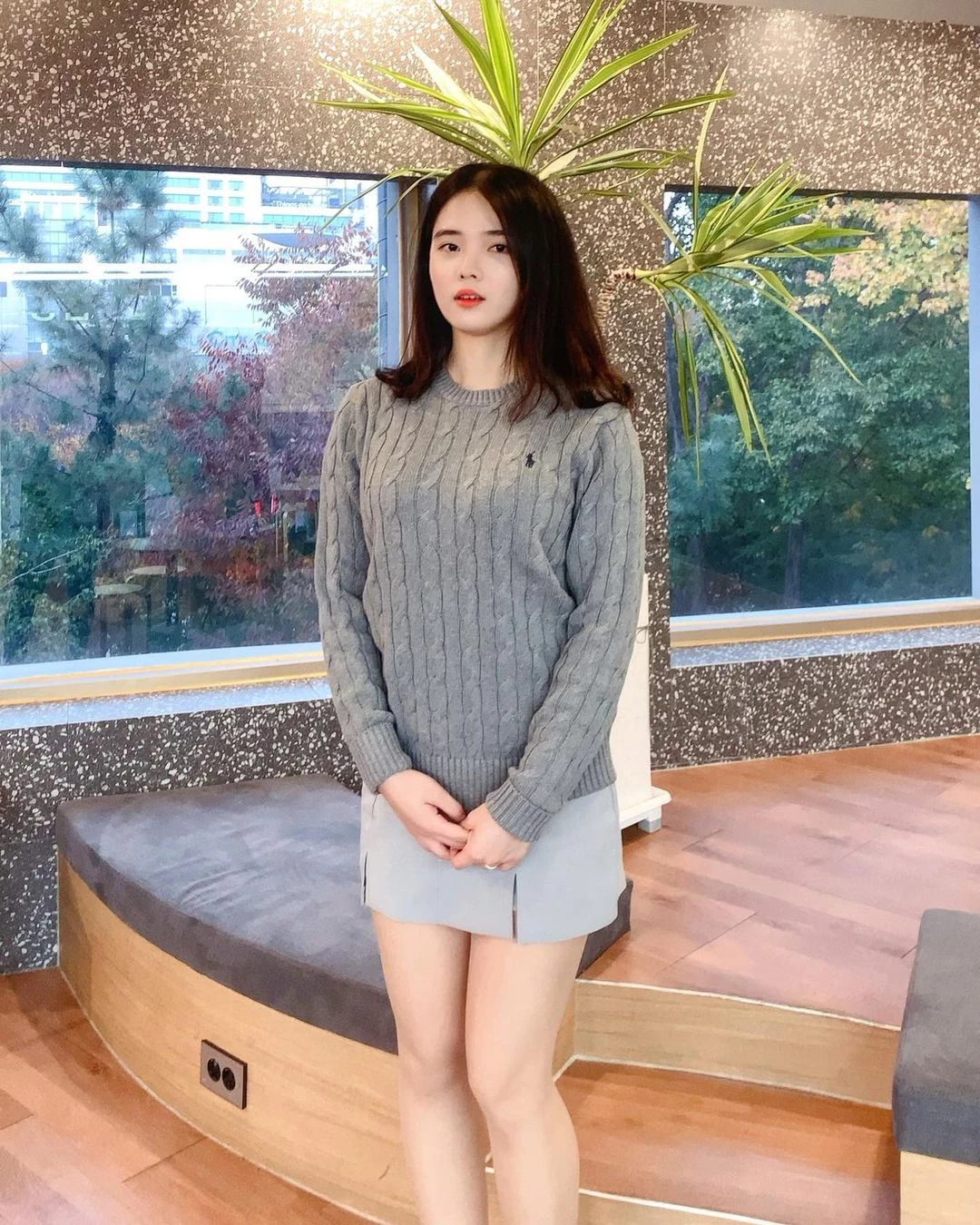  유주 「不用挤就有超深乳沟」...身材曲线一看就硬 第1张
