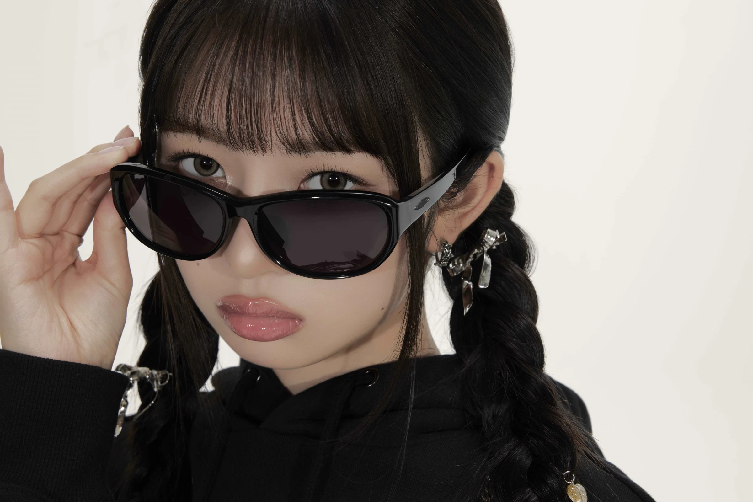  IVE(아이브) 레이(REI) 오프닝프로젝트 25SS 컬렉션 화보① 第12张