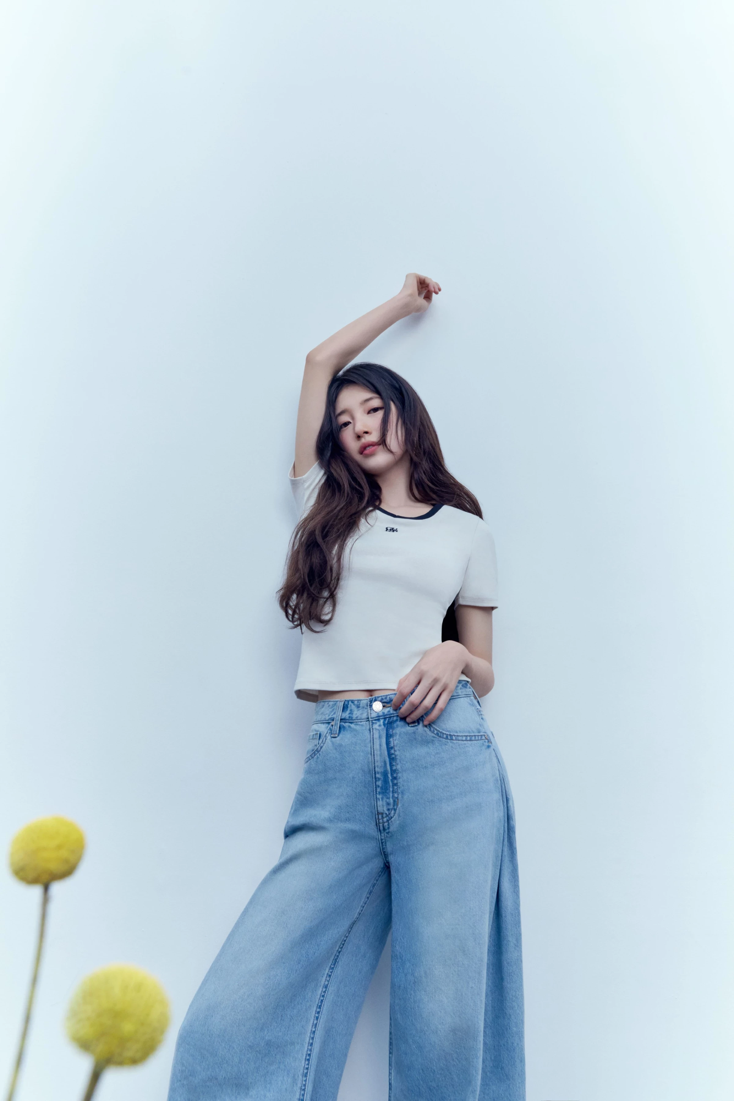  수지(SUZY) 게스 25SS 컬렉션 화보② 第12张