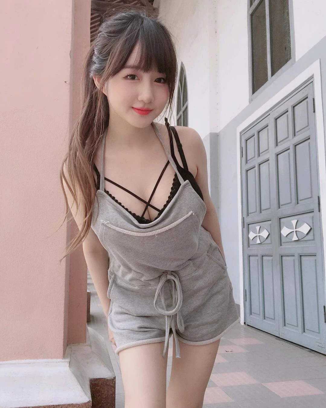  韩国模特한지나 白皙美乳这身材绝了.... 第11张