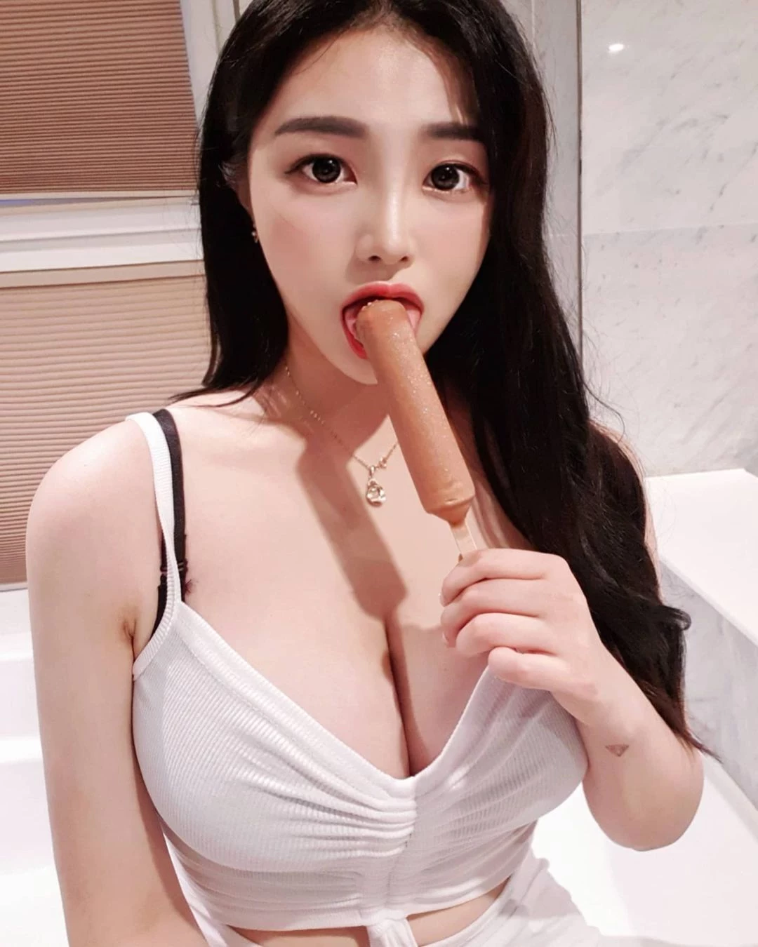  쩡이 韩国妹子穿这样没问题吗? 第8张