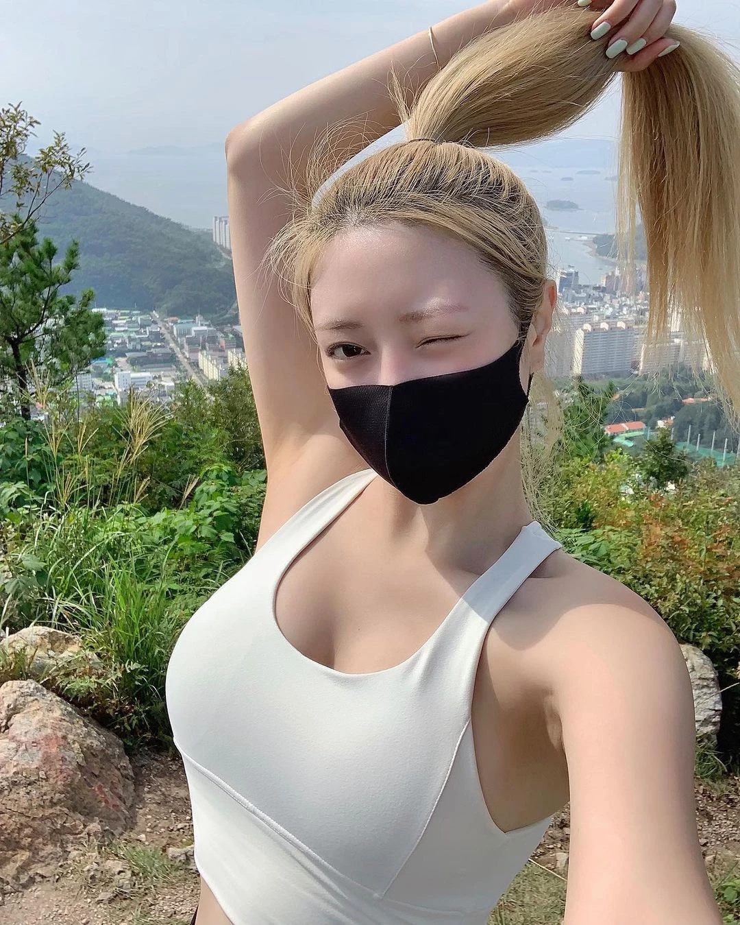  최소미 胸前竟超雄伟 让人看得目不转睛 第3张