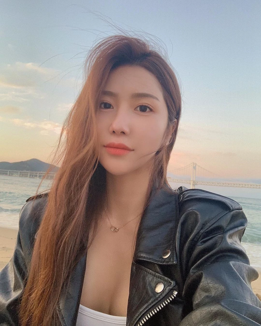  韩国正妹Nana 丰满身材怎么拍都好看 第2张