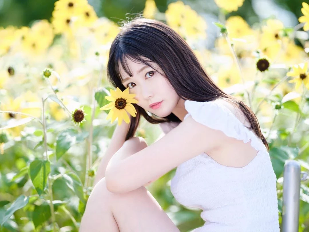 日韩混血妹杉菜 天使脸孔+魔鬼身材 ... 真让人蠢蠢欲动 第12张