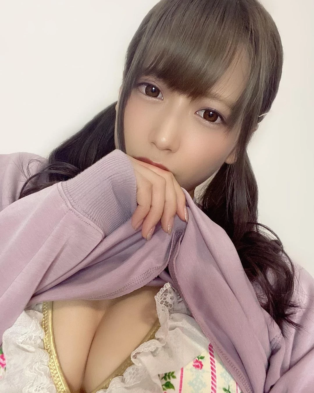  桜りん 天使脸孔魔鬼身材：视线完全离不开 第4张
