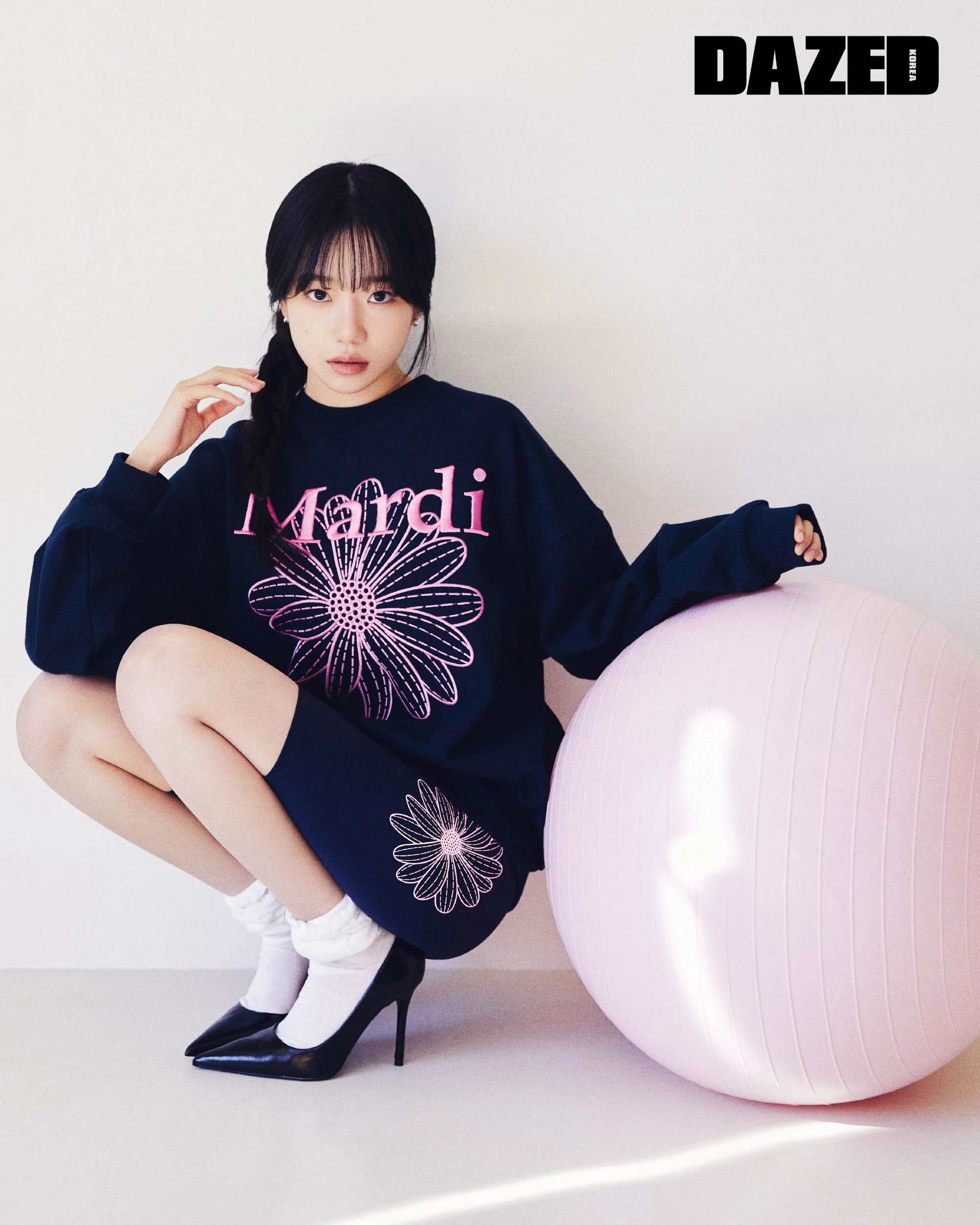  조유리(Jo Yuri) 데이즈드 2025 4월호 화보 第11张
