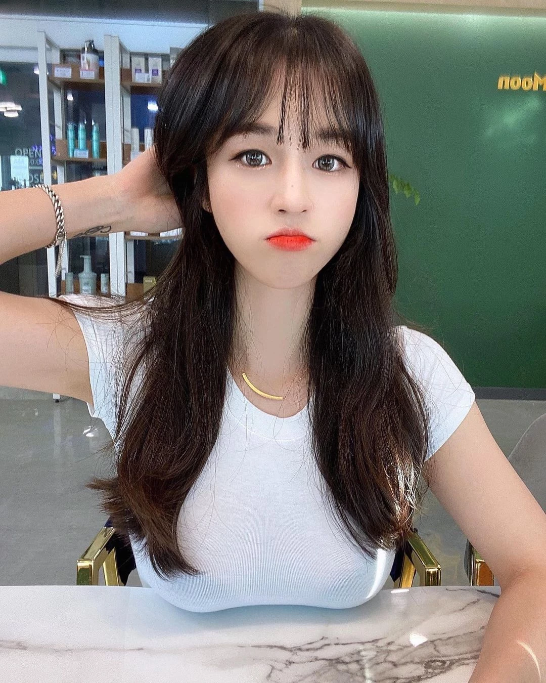  하고 싶은거 다 해 逆天曲线....画面太刺激 第3张
