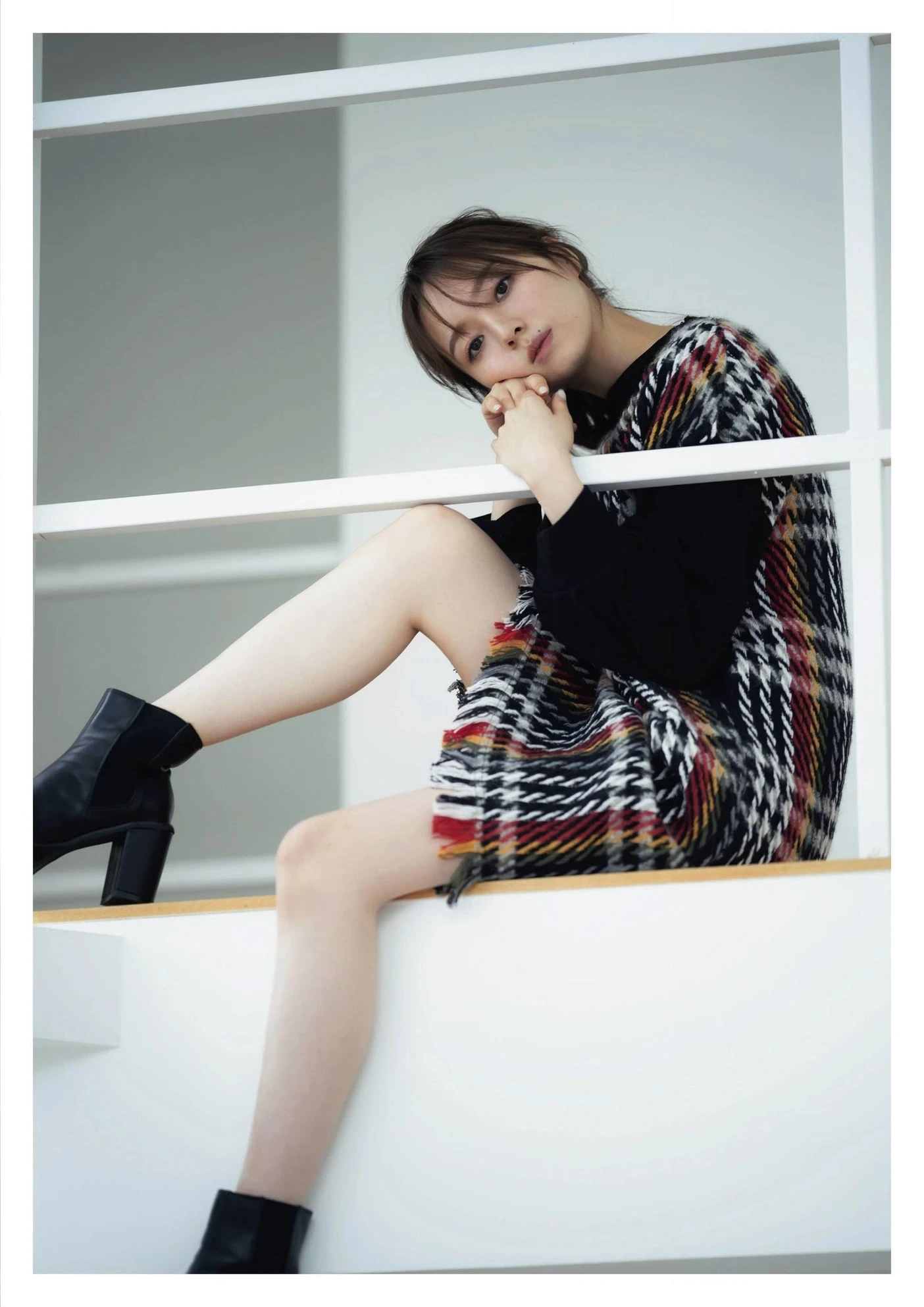  月刊エンタメ写真 梅泽美波 大露白嫩细长美腿 第4张