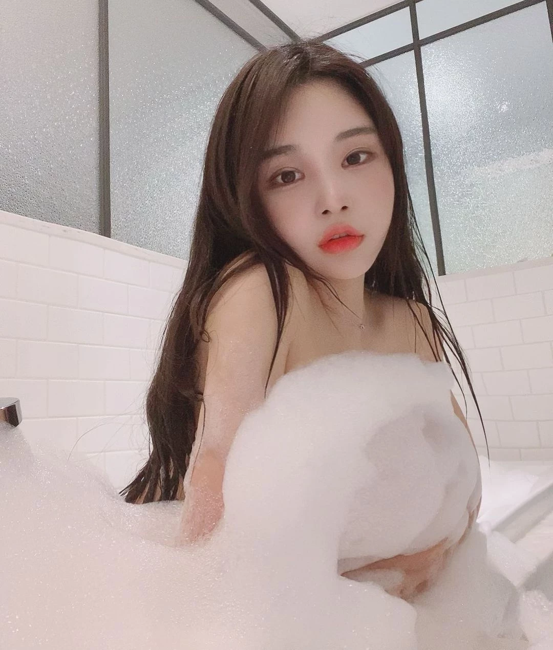  韩国美女쮸리 逆天匀称身材」勾起网友目光 第11张