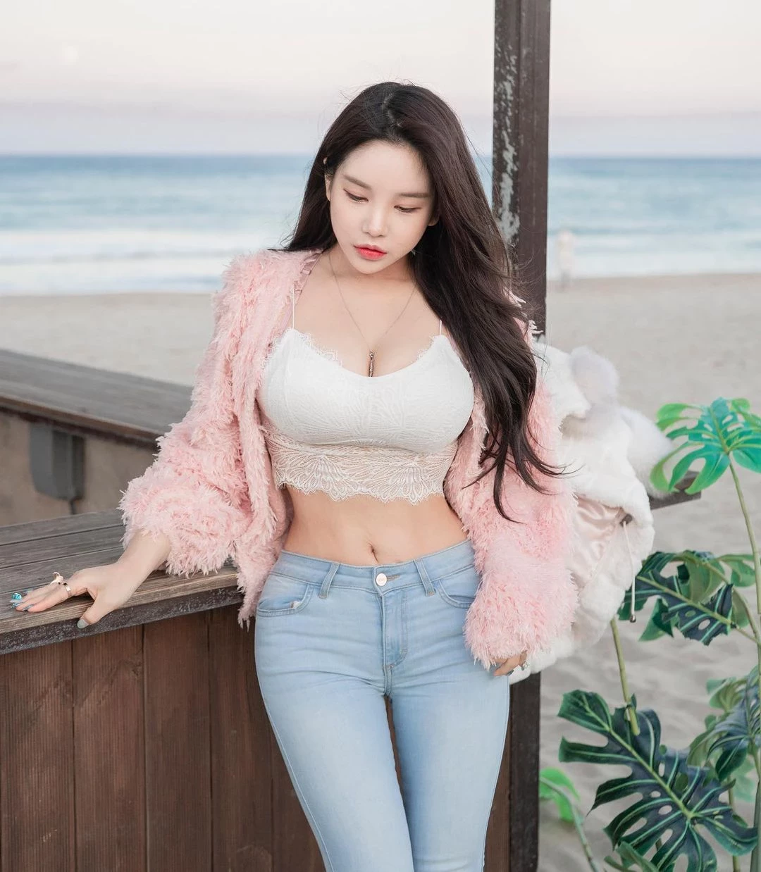  韩国美女쮸리 逆天匀称身材」勾起网友目光 第12张