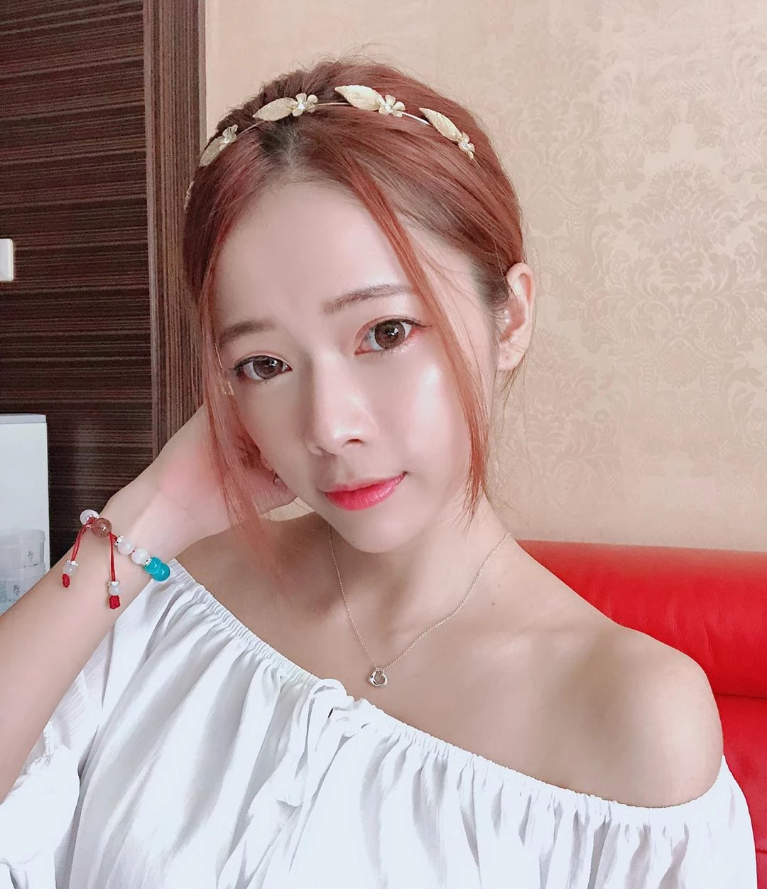  香香 「浑圆美乳」呼之慾出...身材太性感 第10张