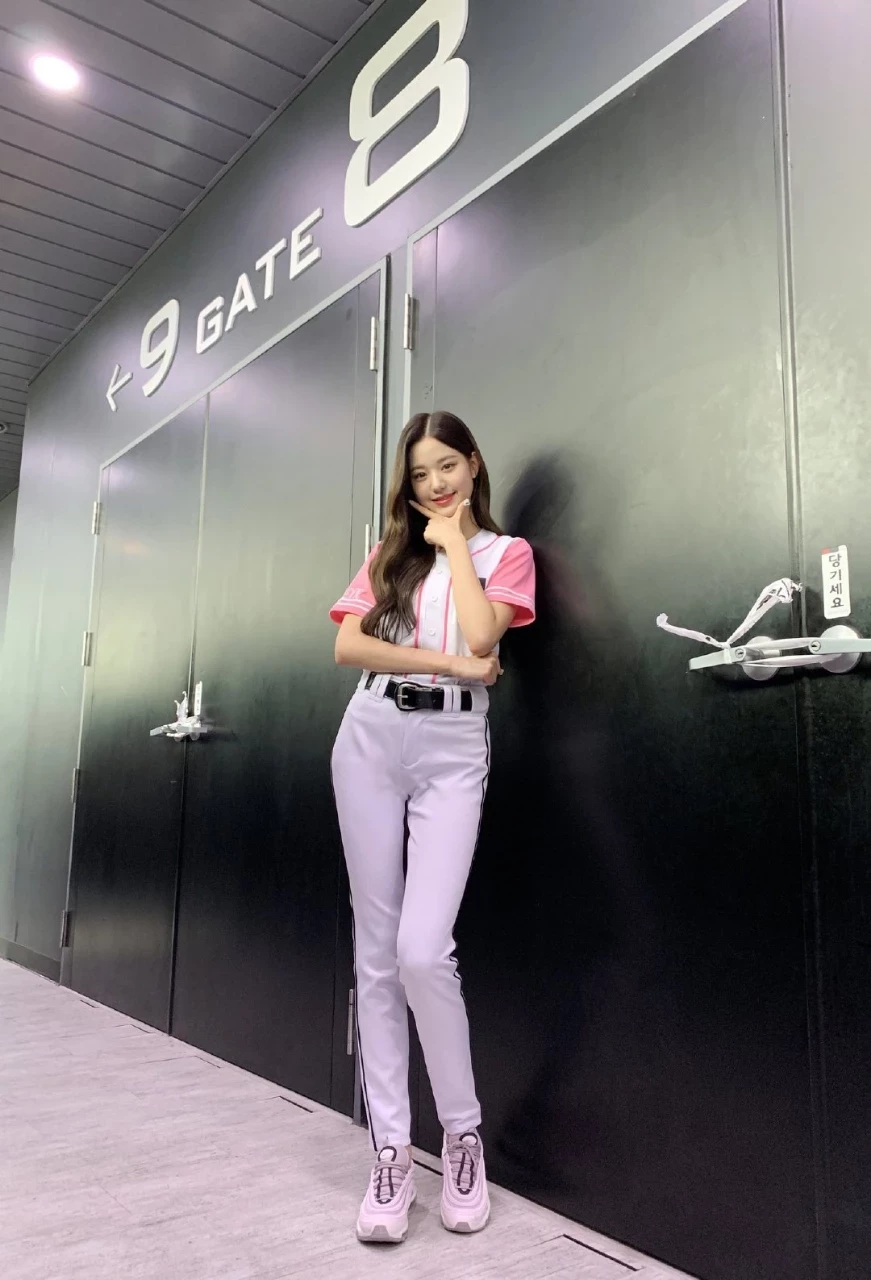  过份的16岁 超逆天的身材 神级美腿～ 我等你两年 第13张