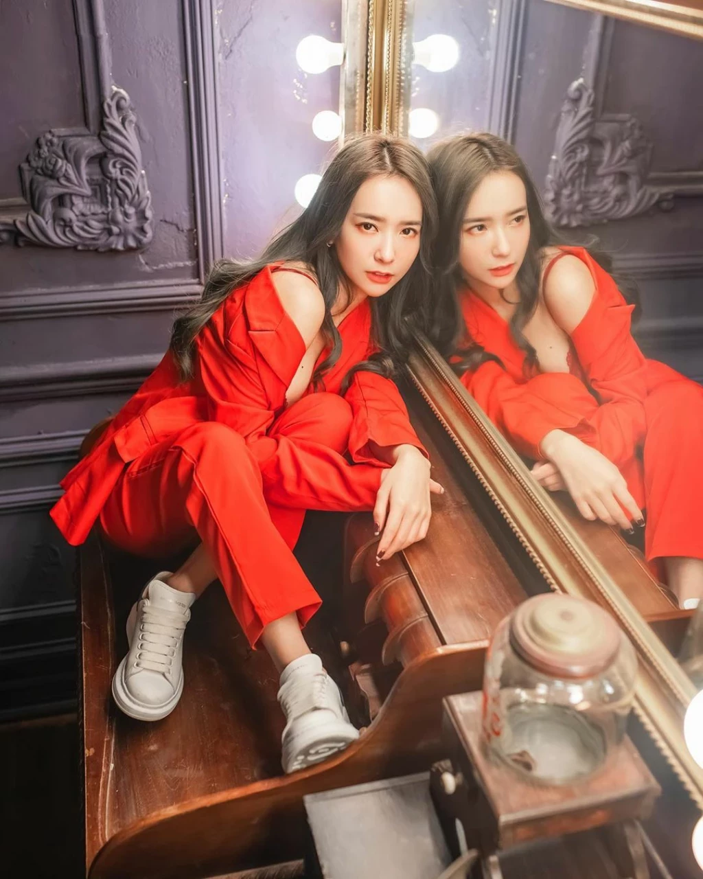  红衣小女孩 都这么大啦，来叔叔抱一个～ 第4张