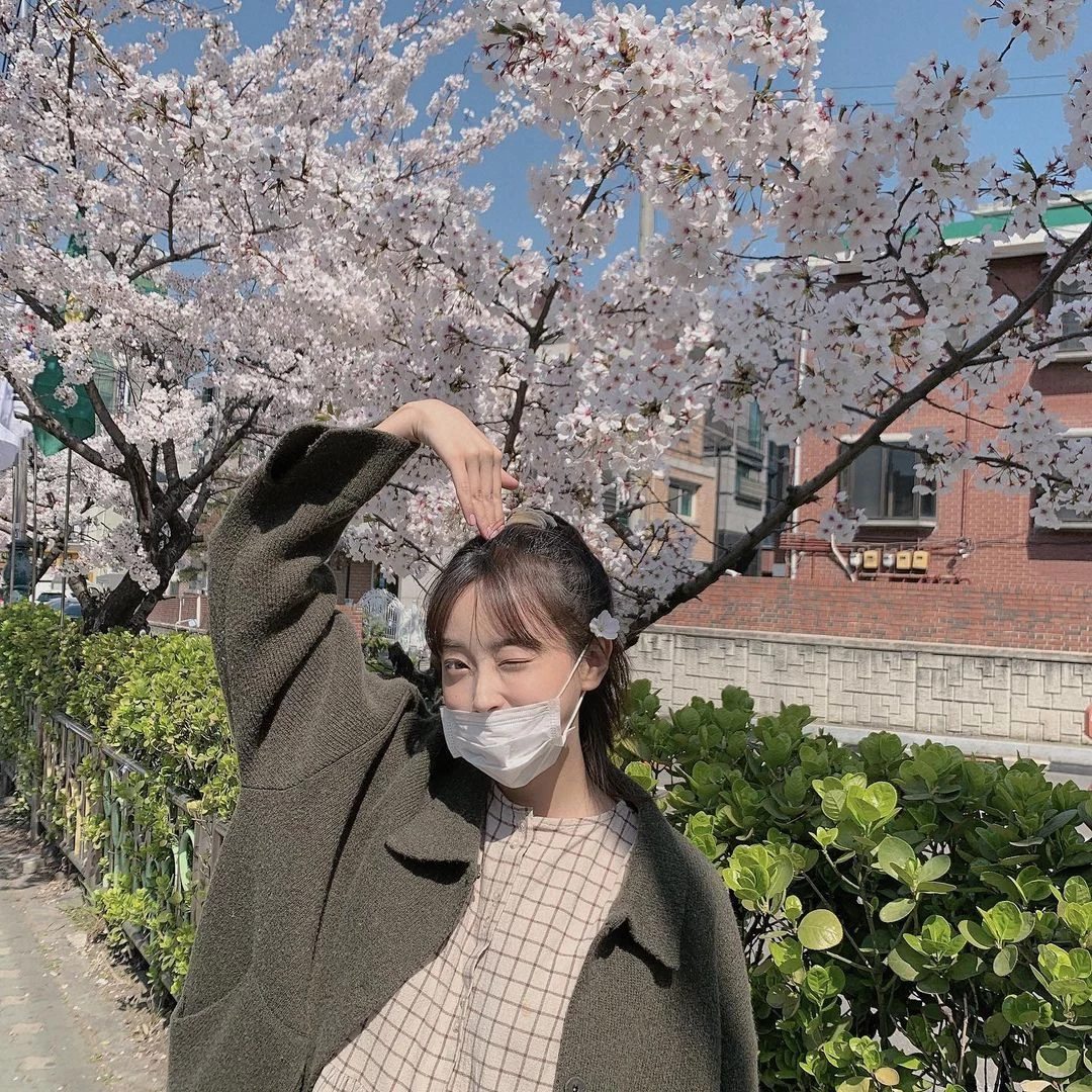  아름 看到她就感觉要恋爱了