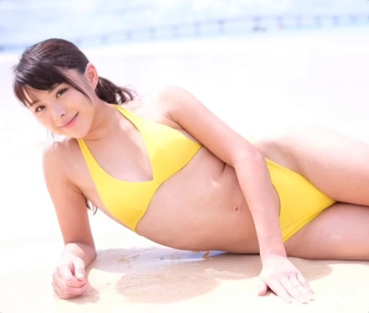  野田すみれ 日本妹大露性感美乳好性感 第11张