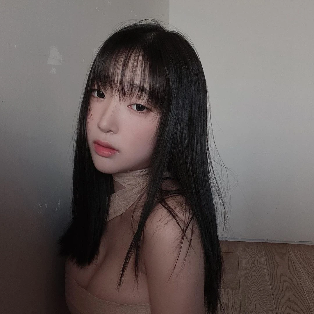  강인경(卿卿) 清纯脸蛋有着「嫩白极品美乳」网看嗨！ 第10张